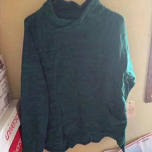St. John’s‎ bay sweater